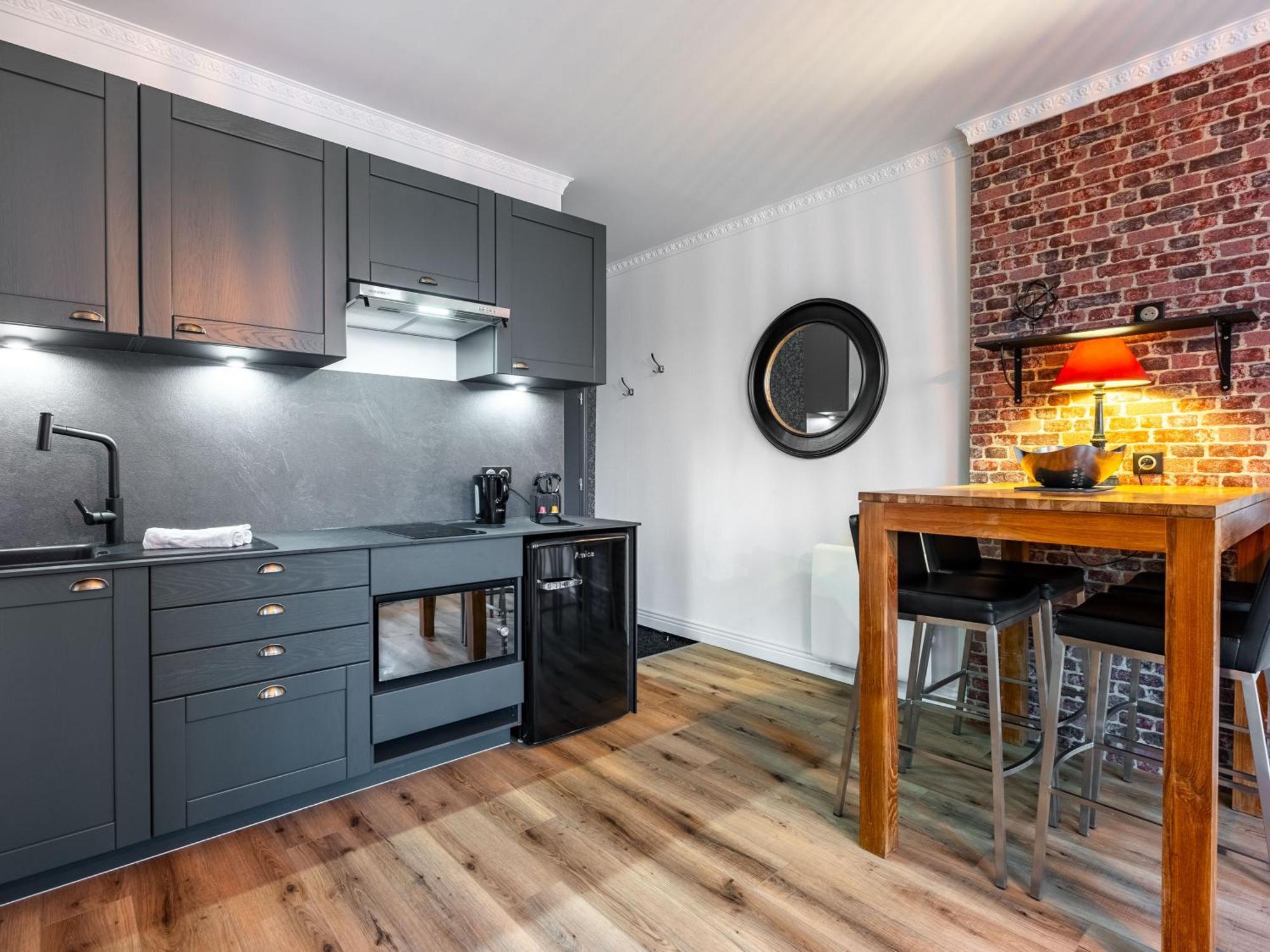 נאנסי Le Relais Ducal - Appartements D'Hotes Vieille Ville מראה חיצוני תמונה