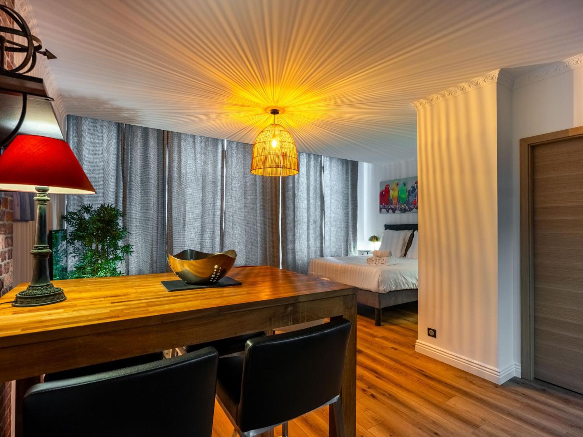 נאנסי Le Relais Ducal - Appartements D'Hotes Vieille Ville מראה חיצוני תמונה
