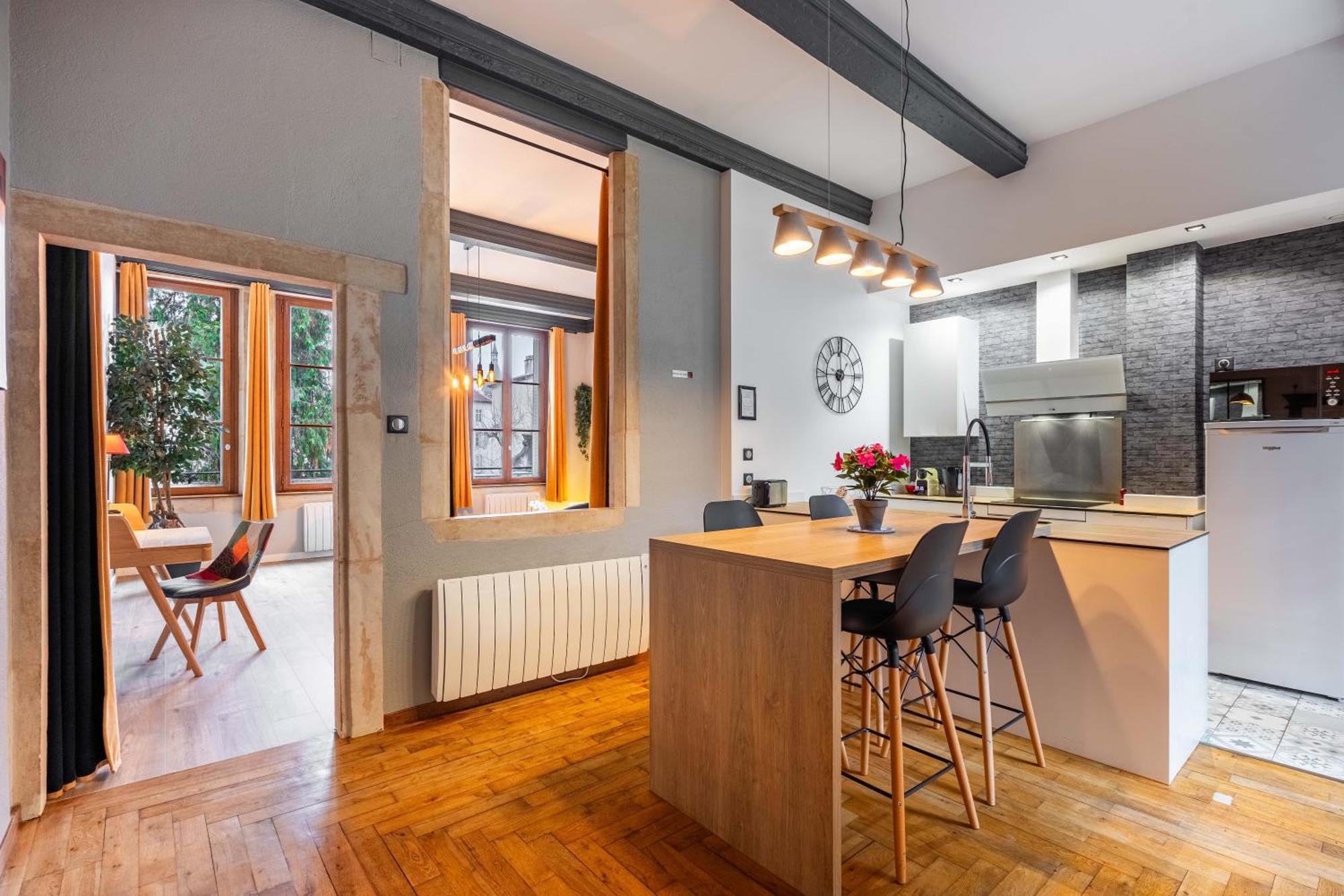 נאנסי Le Relais Ducal - Appartements D'Hotes Vieille Ville מראה חיצוני תמונה